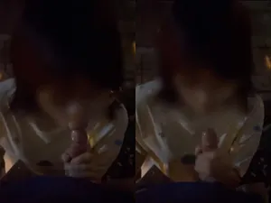 Cởi quần bắt em ghệ kính cận mút cu