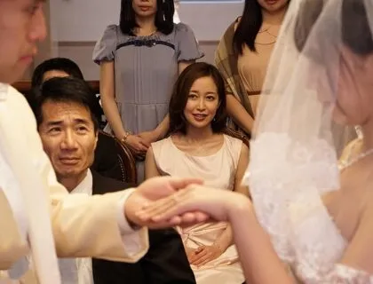 Chị gái của cô dâu lén lút dụ dỗ chú rể